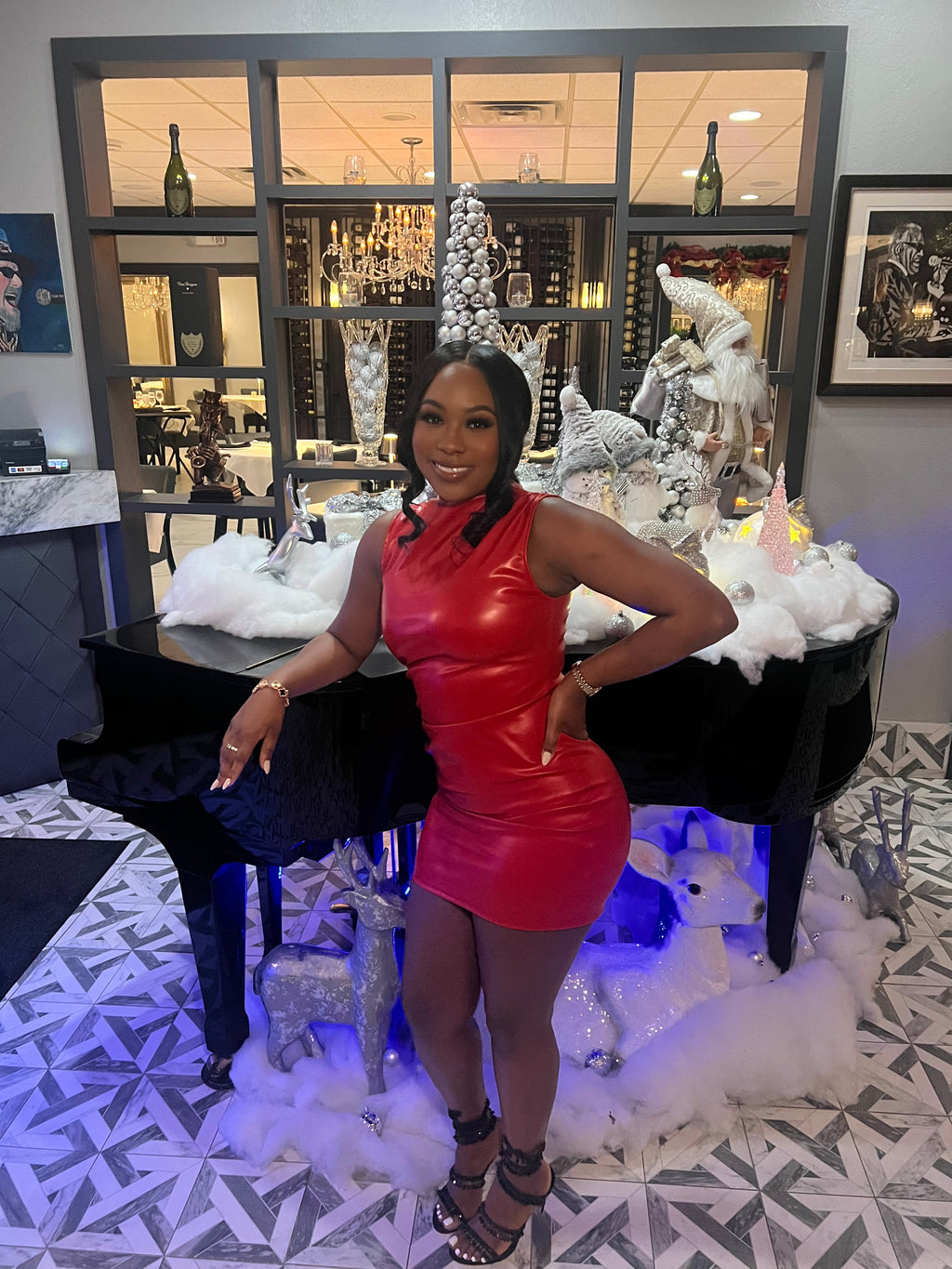 Lady red dress