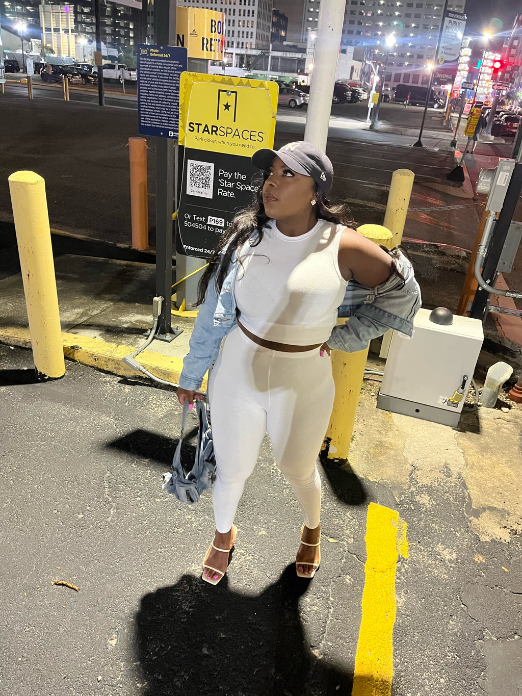 Kate set in white