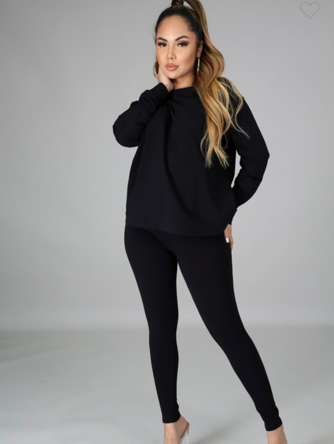 Baesic set in black